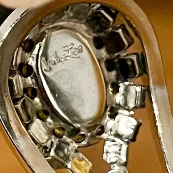 Judy Lee VTG Signed Blue Glass Rhinestone Hinged Silver Clamper Bangle Bracelet - Picture 12 of 17